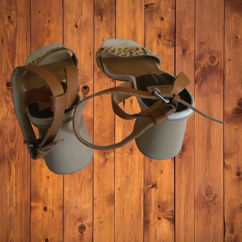 Dolce Vita Hazel Women's Size 8.5M Calf Hair Strappy Block Heeled Sandals
